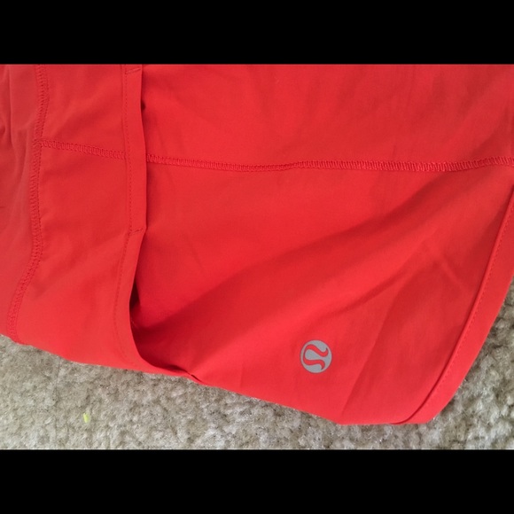 🔥SOLD🔥Lululemon speed shorts size 6 - Picture 3 of 3